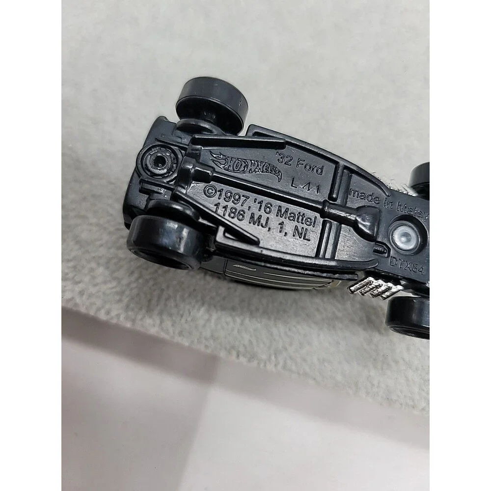 1932 FORD HOT ROD, MAISTO DIE CAST METAL CAR TOY Hot Wheels 1997 '16 1:64